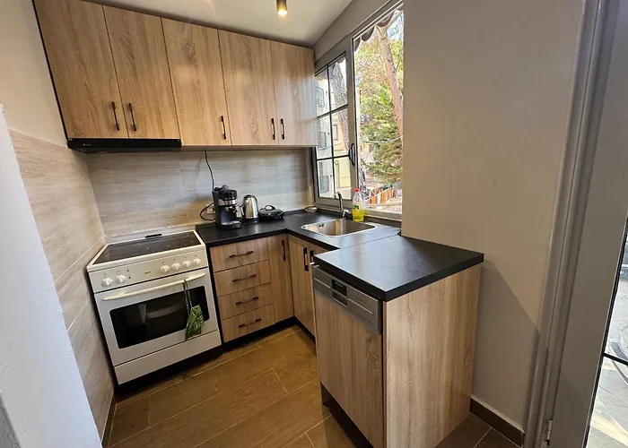 Sunny Hill דירה גולם